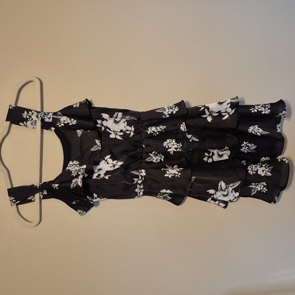 White House Black Market Tiered dress